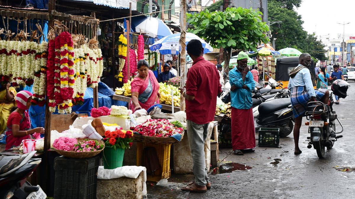 Roadside vendors near Flower Market in Coimbatore to be evicted The Hindu